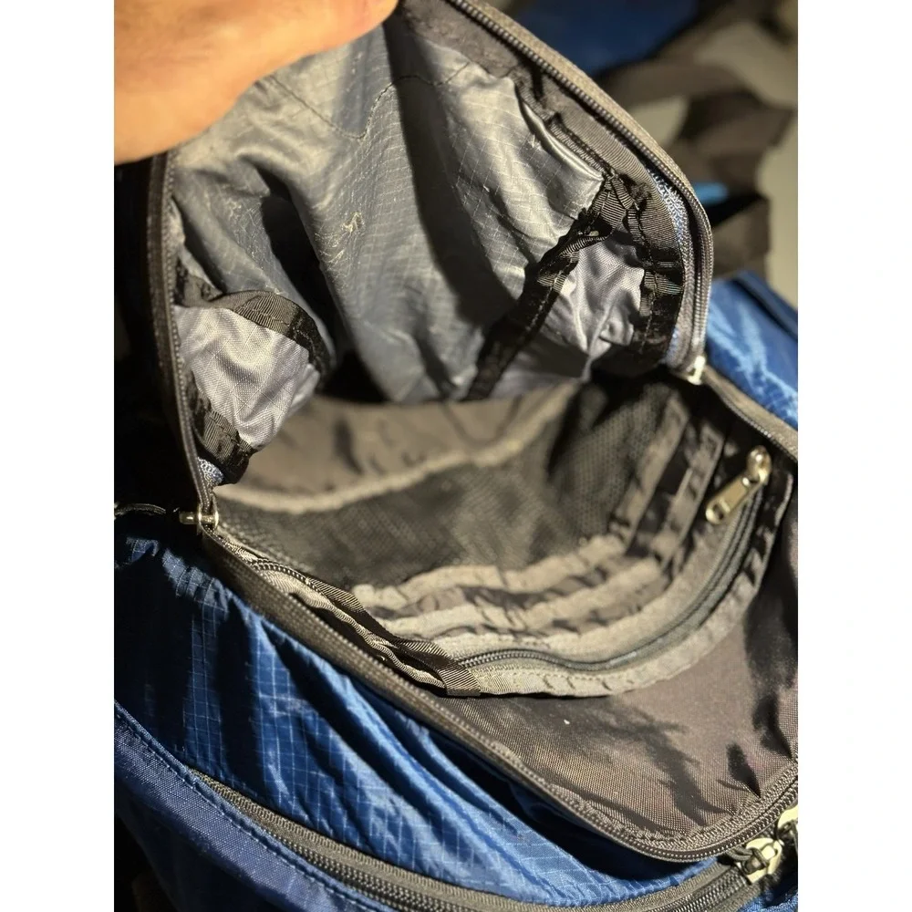 The North Face Angstrom 30 Backpack Blue Gray Hiking Daypack
